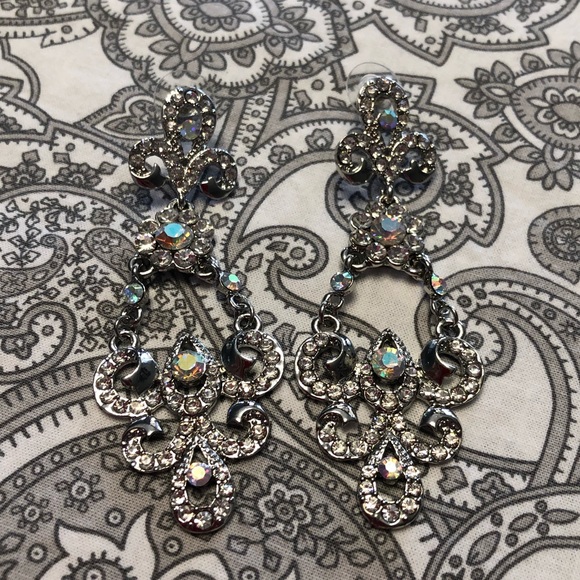 ⬇️ Long rhinestone earrings - Picture 2 of 4